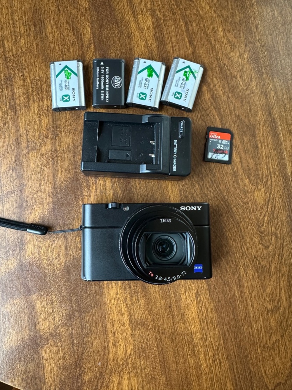 Sony Black Compact Digital Camera with Charger, Batteries & 32GB SD Card